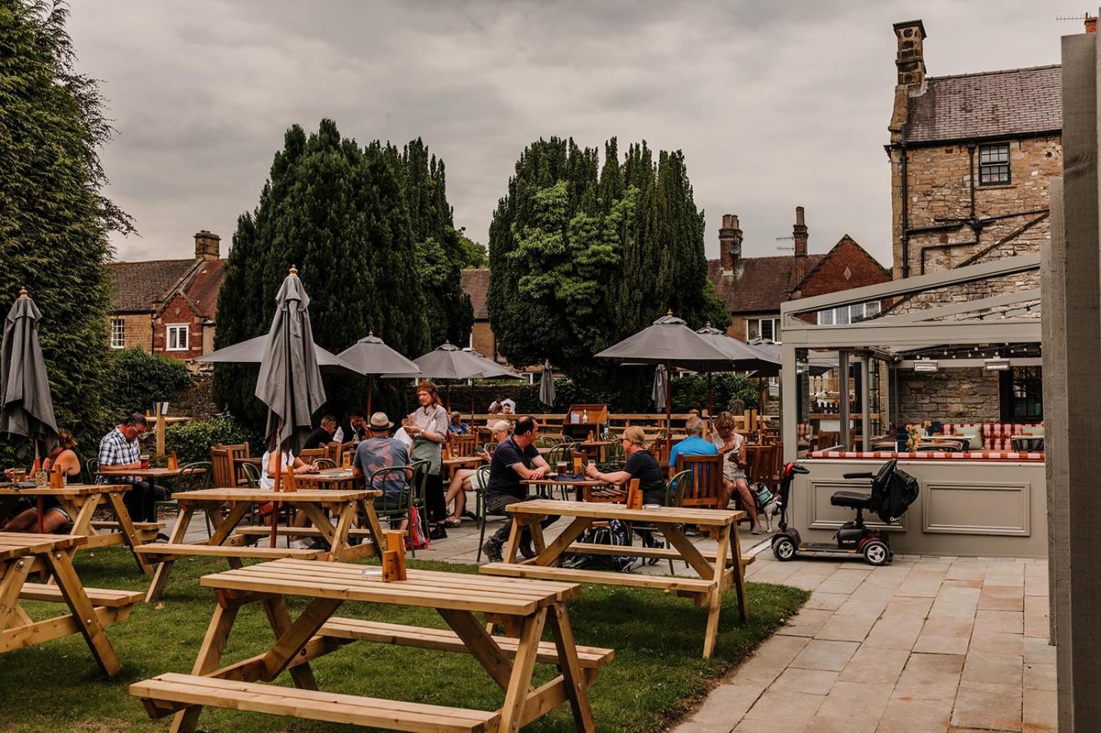 The Ashford Arms Hotel Exterior photo